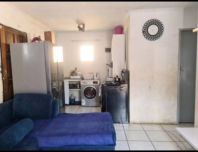 2 BEDROOM HOUSE FOR SALE IN PALM SPRINGS